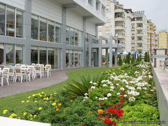 Отель Blue Garden